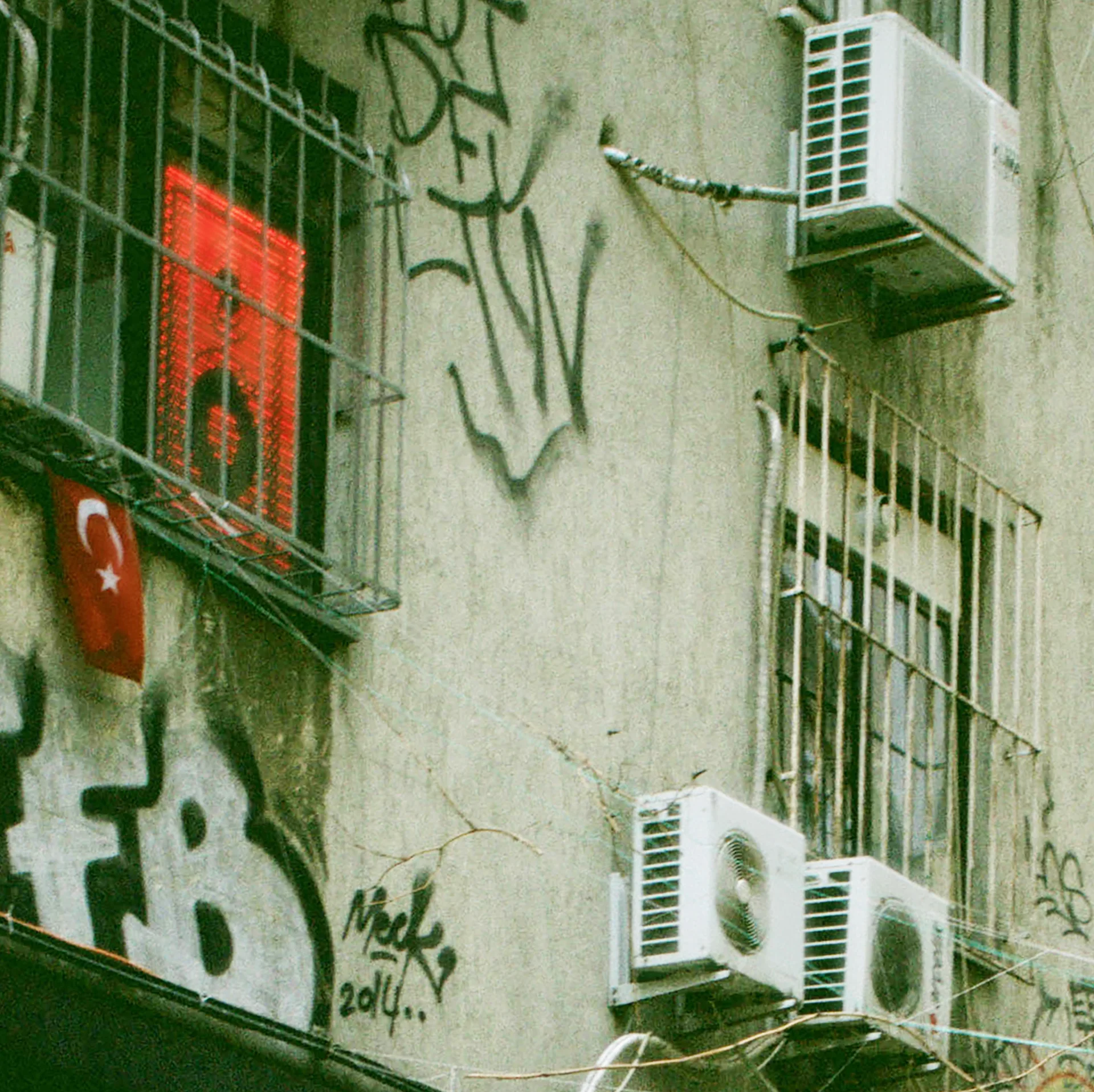 Karaköy, wall and graffiti